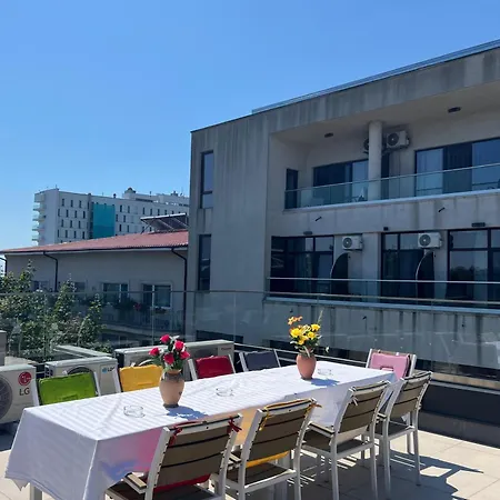 Marald בית הארחה אפורי נורד